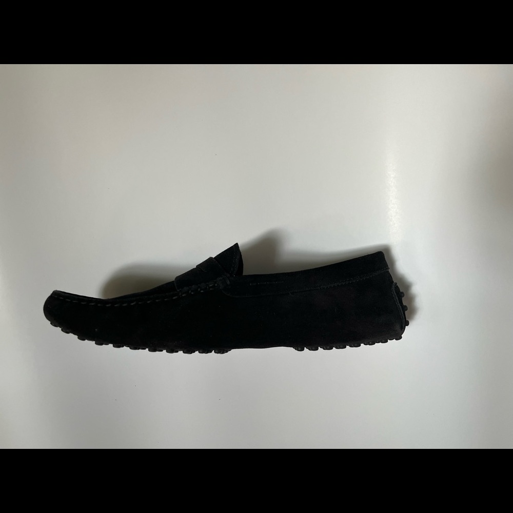 Tods black Gommino driving shoes in suede. - Picture 4 of 9